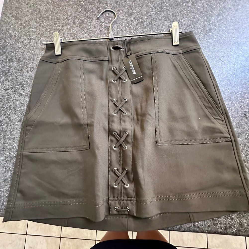 Express mini skirt size 8